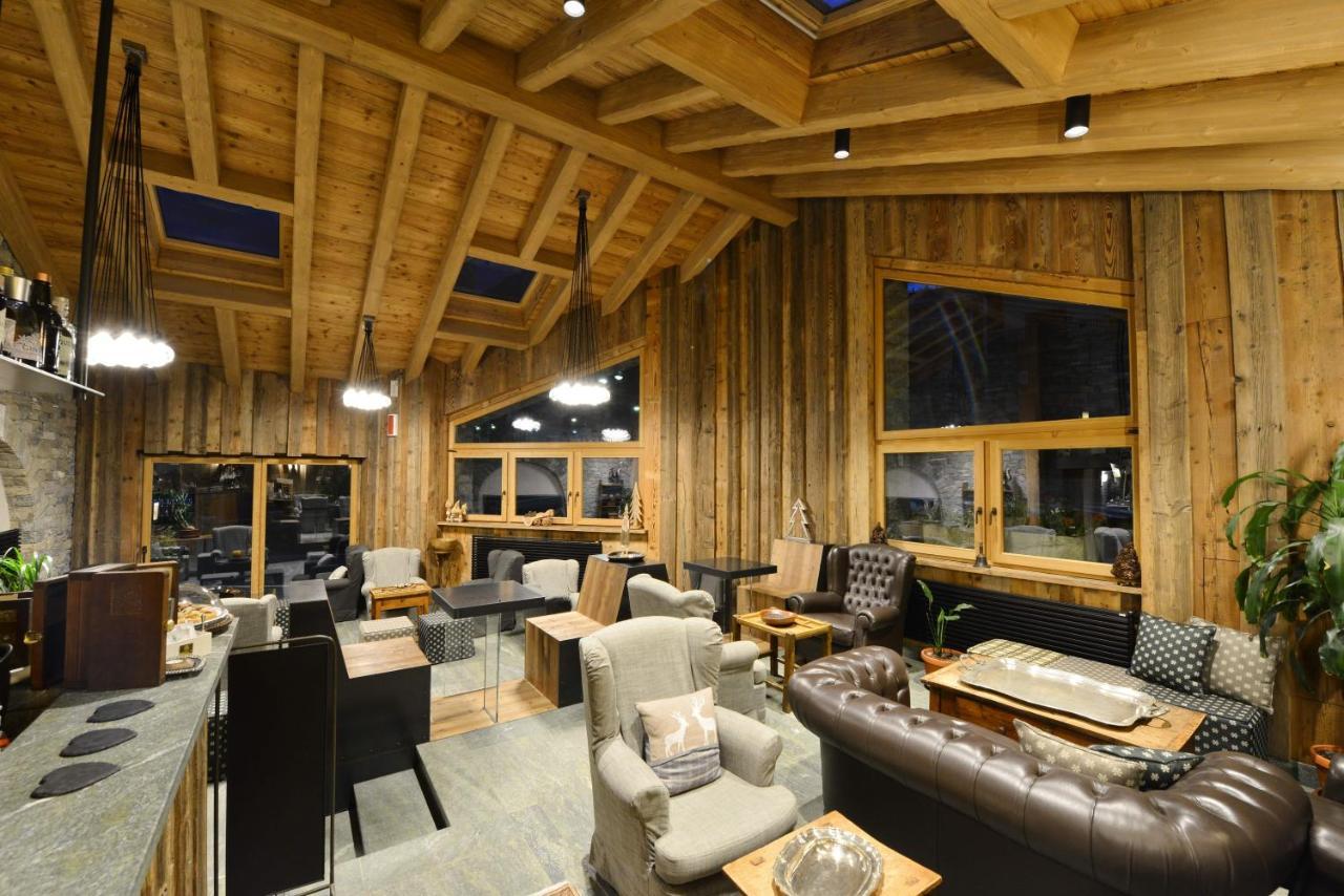 Hotel Maison Saint Jean Курмайор Екстериор снимка