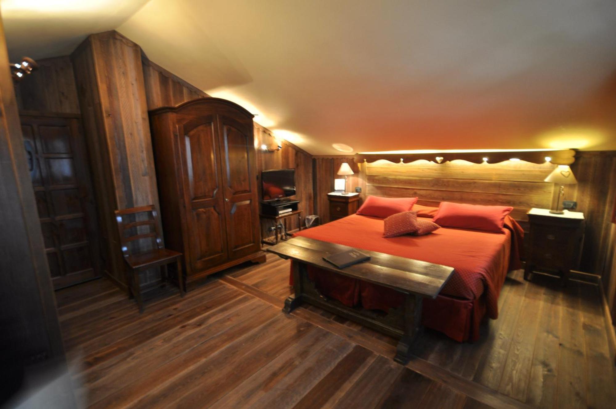 Hotel Maison Saint Jean Курмайор Екстериор снимка