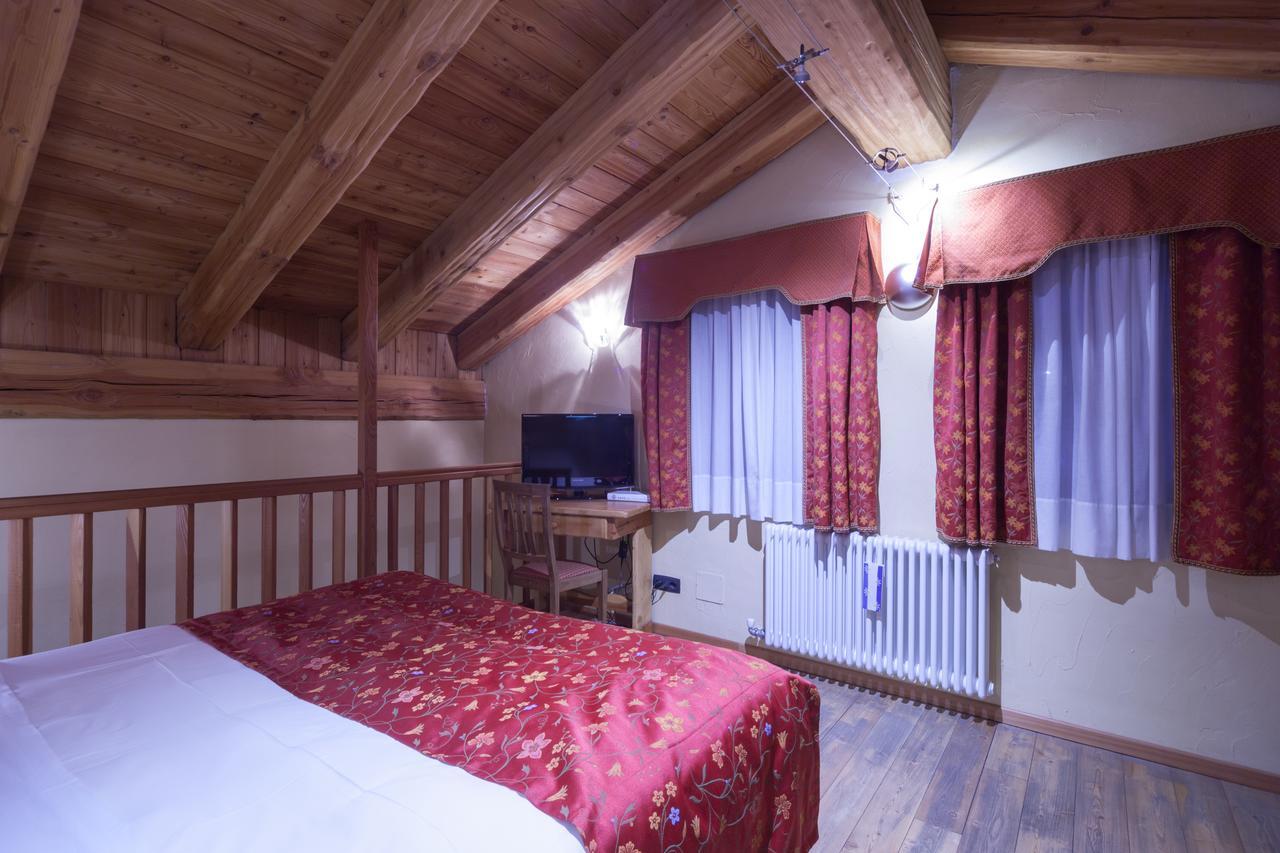 Hotel Maison Saint Jean Курмайор Екстериор снимка